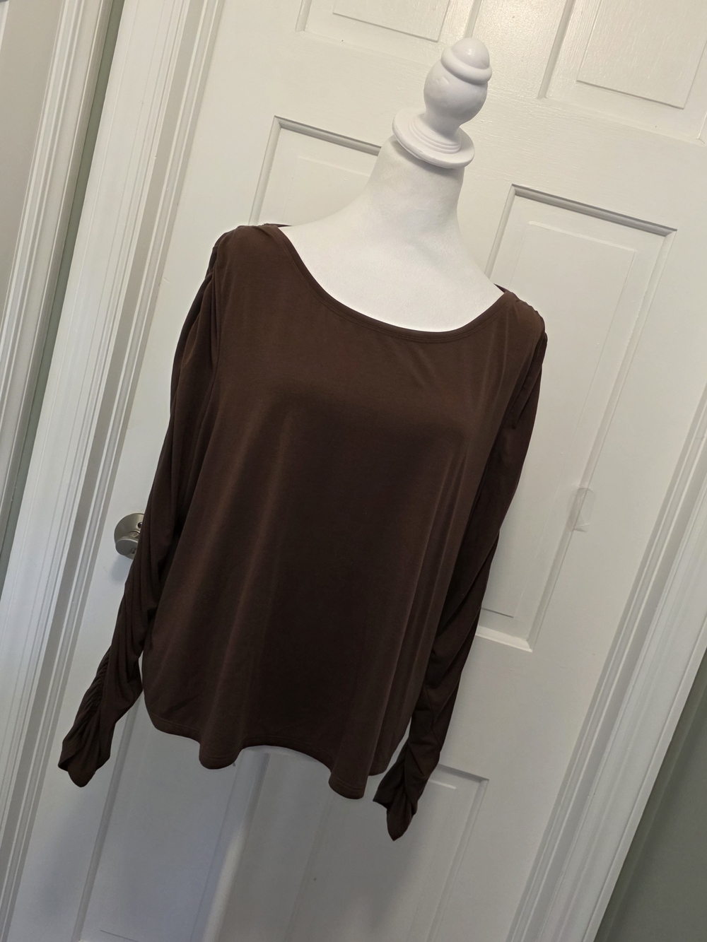 Athleta All Around Ruched Long Sleeve Top Brown Lightweight Stretch Size L/XL